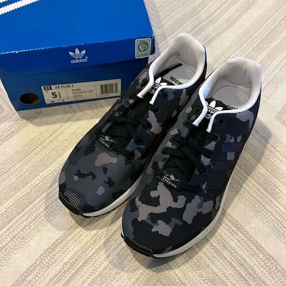 Adidas Torsion Camouflage ZX Flux J Sneakers - Picture 1 of 8